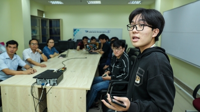 Choosing a major in the age of AI boom: Interdisciplinary training trends