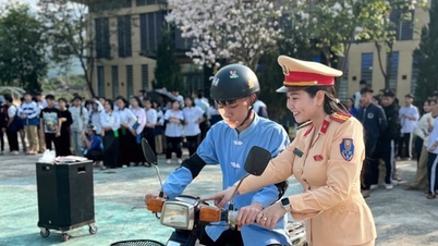 Hampir 300 siswa sekolah berasrama dari kelompok etnis minoritas menerima pelatihan keterampilan mengemudi yang aman.