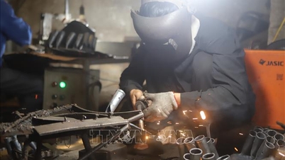 A inovação na produção ajuda as aldeias artesanais tradicionais a reafirmarem sua posição.