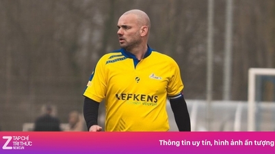 Wesley Sneijder បានវិលត្រឡប់មកទីលានវិញ បន្ទាប់ពីចូលនិវត្តន៍ពីបាល់ទាត់អស់រយៈពេល ៦ ឆ្នាំ។