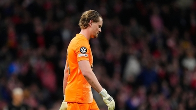 17 minutos e um desempenho desastroso para o goleiro reserva do Tottenham na Liga dos Campeões.