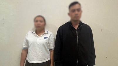 Quang Ngai-polisen demonterar den illegala lotteriringen som fungerar via Telegram.