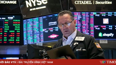 Rising oil prices are putting pressure on US stocks.