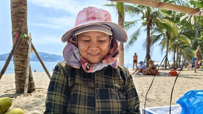 Nha Trang: Meet Aunt Mai and the globally sensational mango, pineapple, and banana vendor's call.