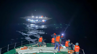 El buque 950 de la IV Región Naval remolcó hasta la costa el barco pesquero y 36 pescadores en peligro.