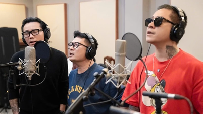 วงดนตรี Watermelon กำลังฝึกซ้อมอย่างหนักเพื่อเตรียมการแสดงคอนเสิร์ต "Memoir"