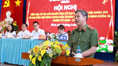 នគរបាលទីក្រុងហូជីមិញកំពុងជំរុញការផ្លាស់ប្តូរឌីជីថលសម្រាប់សន្តិសុខ និងសណ្តាប់ធ្នាប់។