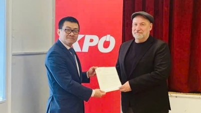 The Austrian Communist Party supports the aspirations of the Vietnamese nation to rise up.