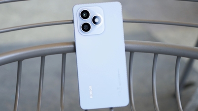 Honor X8d Review: Slim and lightweight design, long-lasting battery, sufficient performance for everyday use.