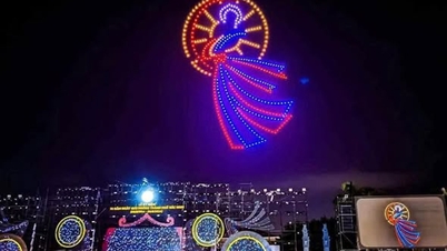 बाक निन्ह: यूनेस्को प्रमाणपत्र पुरस्कार समारोह में कलात्मक प्रकाश शो और आतिशबाजी का प्रदर्शन।