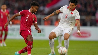 The Vietnamese national team boasts a defense full of "giants".