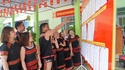 다낭(Da Nang): 고지대 마을인 Tra Leng 공동체가 국가 축제에 참여합니다.