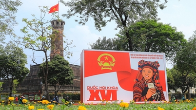 Hanoi menyambut 'Festival Nasional' dengan meriah.