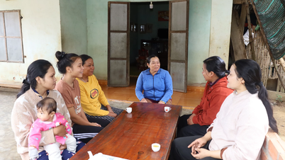 Reputable people in Nam Khanh Vinh commune: Contributing to election day