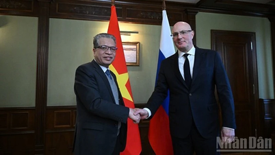 Promouvoir le partenariat stratégique global entre le Vietnam et la Fédération de Russie.