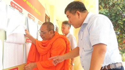 Orang Khmer di Can Tho ternanti-nanti perayaan besar itu.