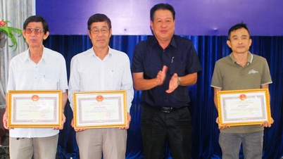 Vietnam Sineması ve Fotoğrafçılığı Geleneksel Günü'nün 73. yıl dönümünü kutlamak için bir araya gelindi.