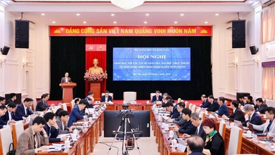 Ministro interino da Educação e Formação Profissional, Hoang Minh Son: As universidades devem liderar o desenvolvimento da força de trabalho em ciência e tecnologia.