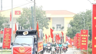 El ambiente electoral en la comuna de Chuong Duong se está extendiendo a todos los hogares.
