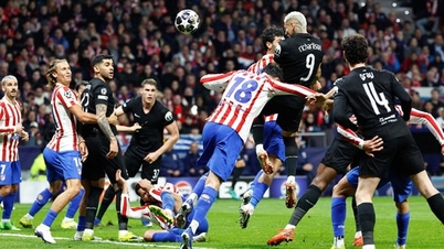 Küme düşme riskiyle karşı karşıya kalan Tottenham, taraftarlar için sezonluk bilet satın alma süresini erteledi.