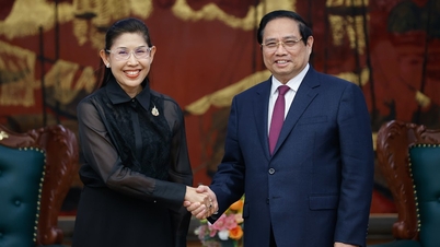 Perdana Menteri meminta agar Thailand memastikan bekalan bahan api penerbangan yang stabil.