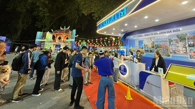 Mogelijkheden om goedkope rondreizen te vinden tijdens het Hanoi Toerisme Festival 2026.