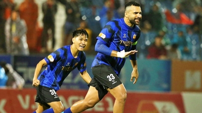 Jairo 3 gólt szerzett, de Hoang Anh Gia Lai elvesztette a győzelmet.