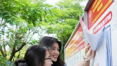 Students eagerly await voting day.