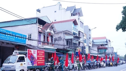 ຫວອດເຈືອງມີ: ທີມງານໂຄສະນາເຄື່ອນທີ່ໄດ້ຖືກນຳໃຊ້ເພື່ອຕ້ອນຮັບວັນເລືອກຕັ້ງ.