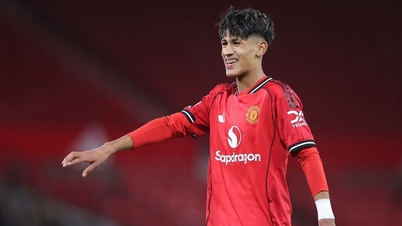 La joven promesa de 15 años del Manchester United tiene prohibido debutar en la Premier League.