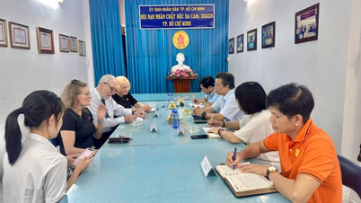 Berganding bahu untuk menyokong mangsa Agent Orange.