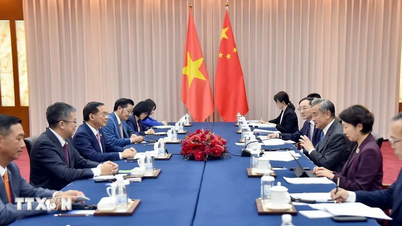 Vietnam and China hold strategic dialogue at the level of Foreign, Defense, and Public Security Ministers.