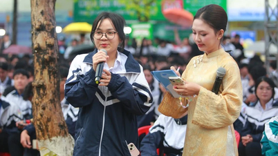 Over 3,000 12th-grade students in Quang Tri received valuable information about university admissions.
