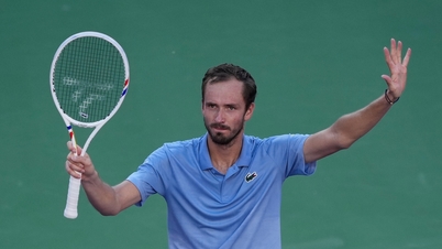 Medvedev chấm dứt chuỗi 34 trận thắng của Alcaraz tại Indian Wells 2026