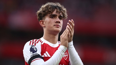 Le prodige de 16 ans d'Arsenal établit un record incroyable en Premier League.