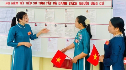 Kvinnor från Bac Ninh deltar i det nationella firandet.