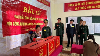 Voters in many border communes of Dien Bien province proactively went to the polls early.