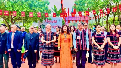 फोटो गैलरी: देशभर के मतदाताओं ने "राष्ट्रीय दिवस समारोह" में उत्साहपूर्वक भाग लिया।