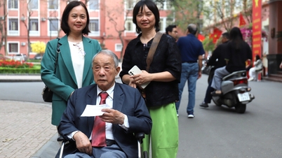 "Severely elderly" voters place their hopes in elected representatives.