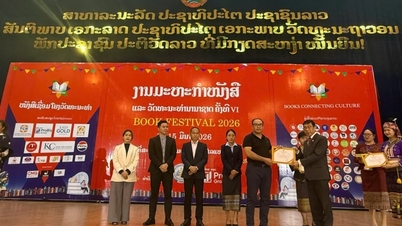 Fremme vietnamesisk kunnskap på den 6. internasjonale bok- og kulturfestivalen i Laos.