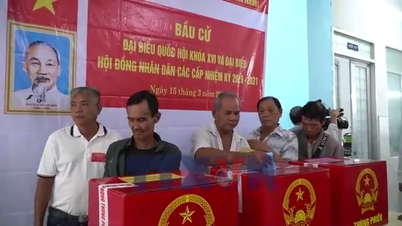 An Giang : Plus de 3,3 millions d'électeurs ont exercé leurs droits et leurs devoirs civiques le jour des élections.
