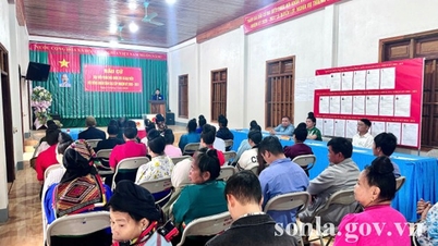 Rộn ràng ngày hội non sông ở Tạ Khoa
