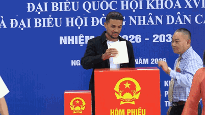 Do Hoang Hen enthusiastically goes to vote: A great responsibility to the Vietnamese Fatherland.