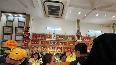 តម្លៃមាសថ្ងៃនេះ ថ្ងៃទី១៦ ខែមីនា ឆ្នាំ២០២៦៖ តម្លៃមាស SJC, តម្លៃមាស ៩៩៩៩, តម្លៃមាសចិញ្ចៀន, តម្លៃមាសពិភពលោកនៅថ្ងៃចន្ទ នៃសប្តាហ៍ថ្មី។