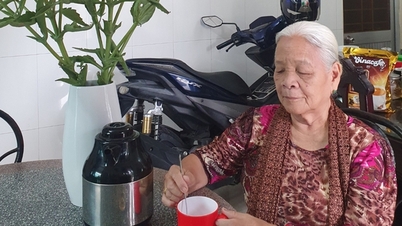 Ceașca de cafea a mamei