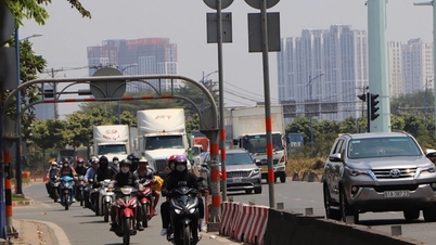 People should exercise caution when traveling on Dong Van Cong road in March 2026.