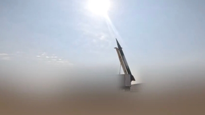 L'Iran a tiré ses premiers missiles super-lourds Sejjil sur Israël.