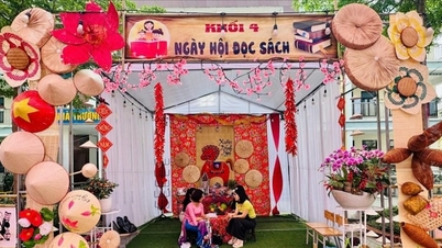 En livlig "Vårmässa - Läsfestival" hölls på Van Xuan Primary School.
