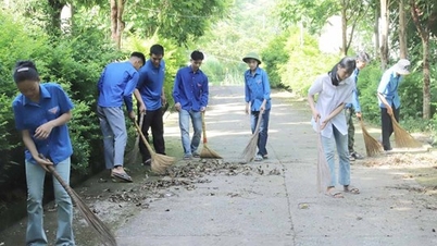 Son La in the race to build new rural areas.