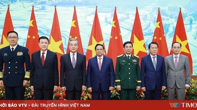 El Primer Ministro recibe a los Ministros de Asuntos Exteriores, Defensa Nacional y Seguridad Pública de China.